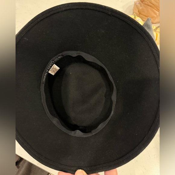 Derby / Church hat Whittall & Shon Vintage Wool Felt with Bow - Picture 5 of 5